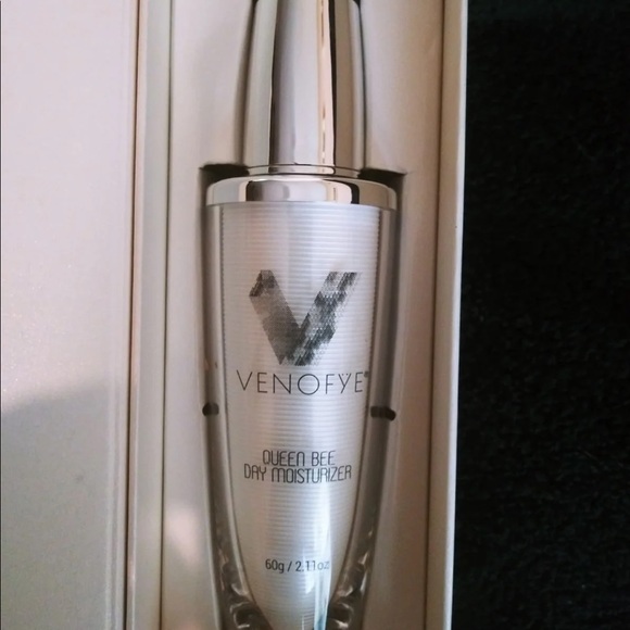 Venofye Queen bee day moisturizer NEW - Picture 2 of 7